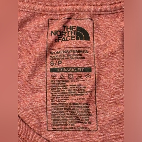 The North Face Womens Shirt Size Small Maroon Classic Fit Front Pocket - Picture 2 of 5